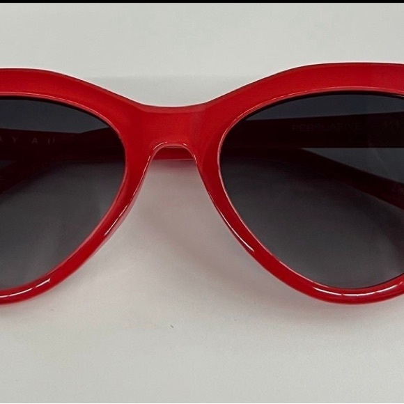 NWT Quay PERSUASIVE red/blk smoke MEDIUM size cat eye - Picture 2 of 7